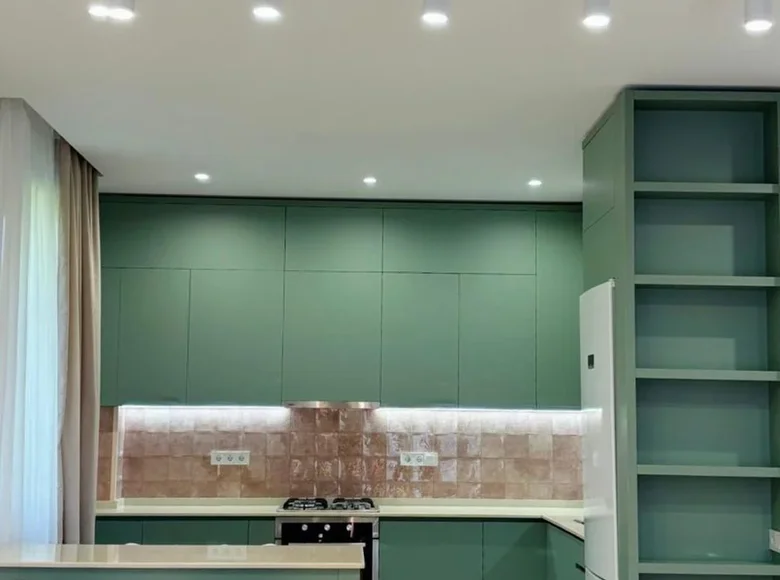 Dom 7 pokojów 350 m² w Gantiadi, Gruzja