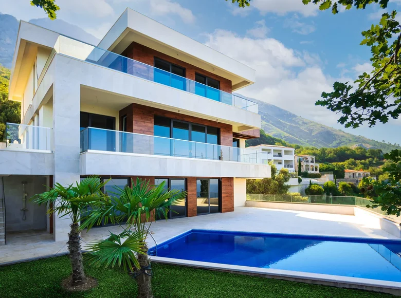 villa de 5 chambres 632 m² Blizikuce, Monténégro