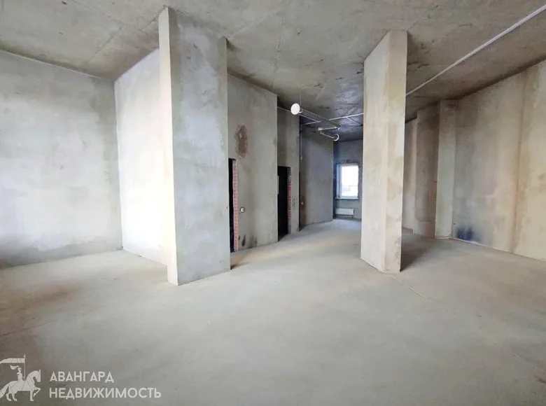 Tienda 5 habitaciones 101 m² en Minsk, Belarús