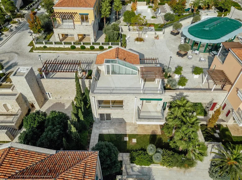 6-Zimmer-Villa 325 m² Kumbor, Montenegro