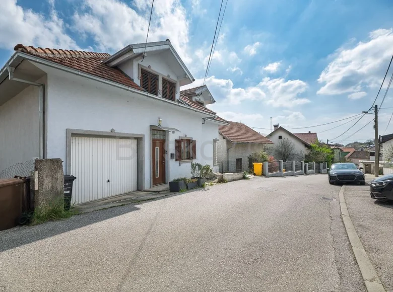 Casa 7 habitaciones 220 m² Zagreb, Croacia