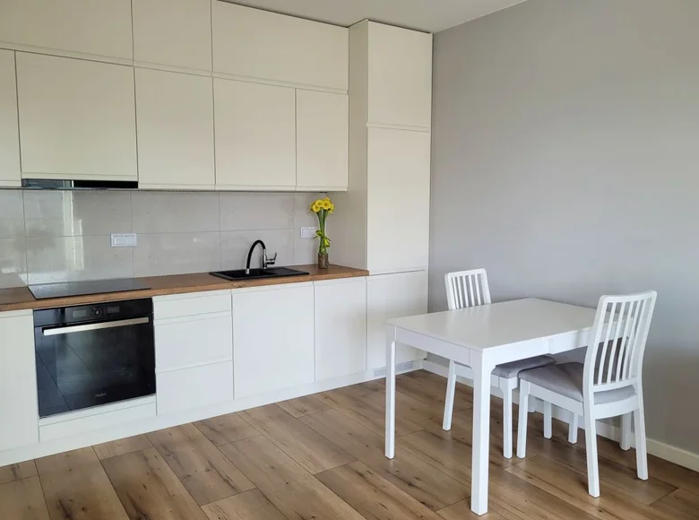 2 room apartment 43 m² in Warsaw, Poland
