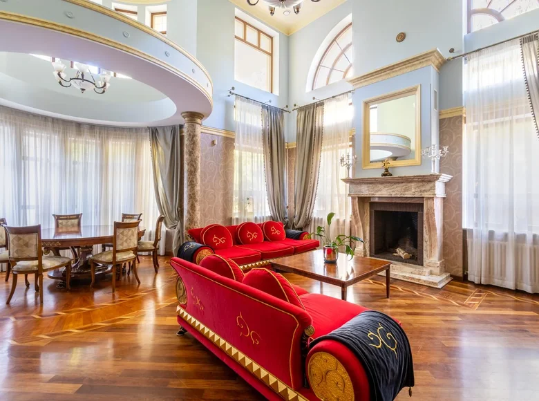 Chalet 835 m² Zdanovicki sielski Saviet, Bélarus