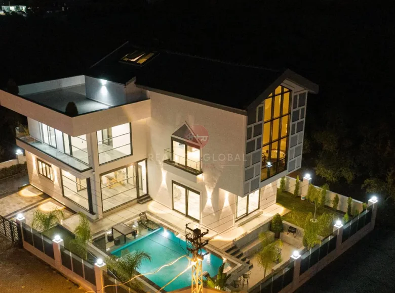 Maison 1 chambre 560 m² Dosemealti, Turquie