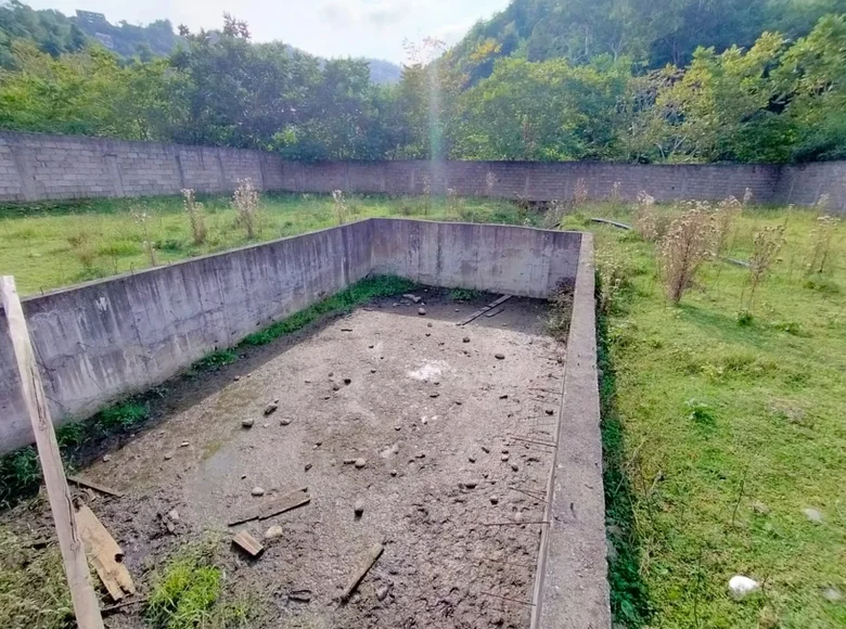 Atterrir 2 500 m² Makho, Géorgie