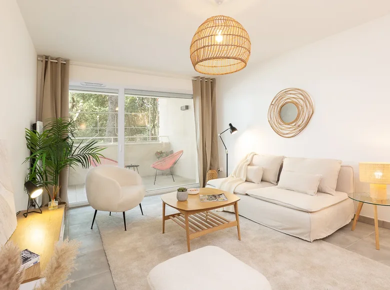 Appartement 4 chambres 99 m² Nîmes, France