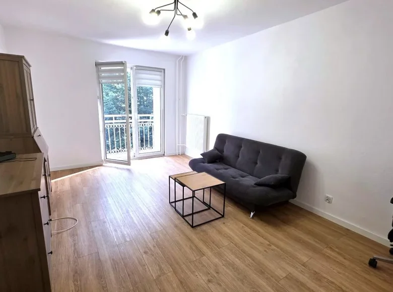 2 room apartment 45 m² in Warsaw, Poland