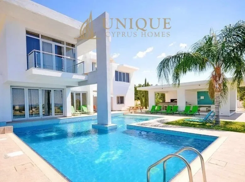 4 bedroom Villa 410 m² Peyia, Cyprus