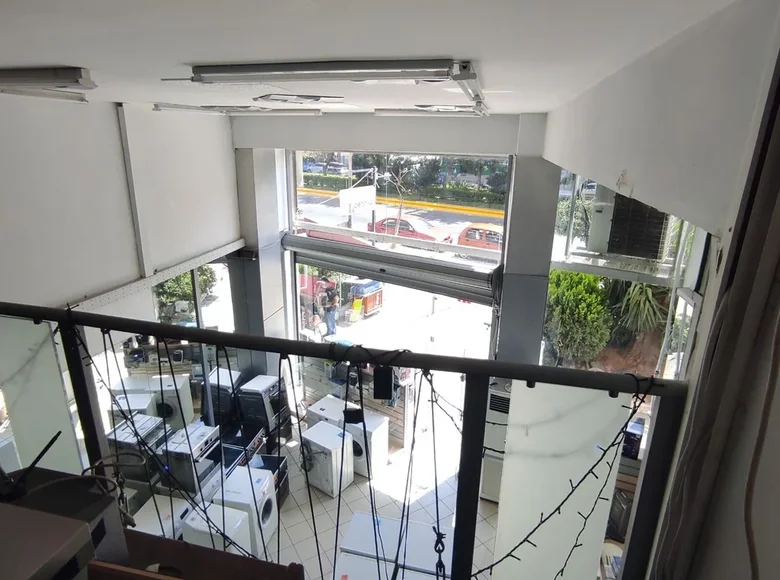 Commercial 352 m² in Regional Unit of Central Athens, Greece