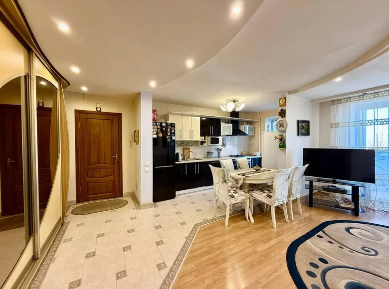 Wohnung 4 zimmer 81 m² Wizebsk, Belarus