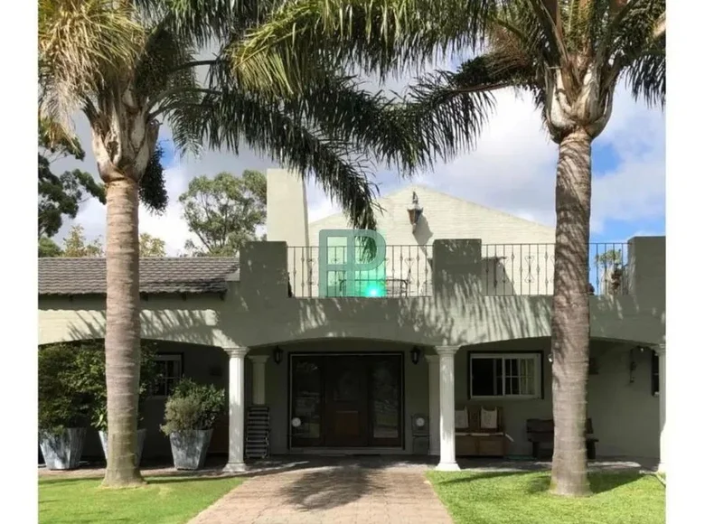 8 bedroom House 230 m² Maldonado, Uruguay
