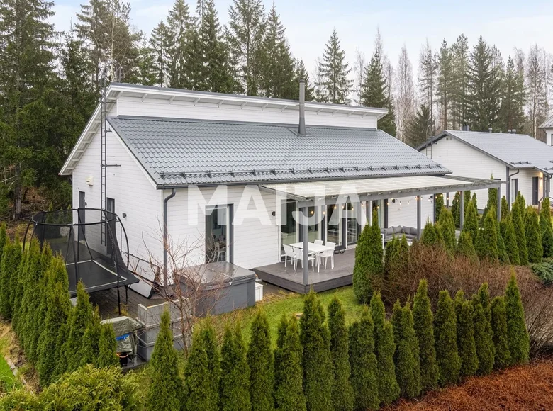 Дом 4 комнаты 130 м² Керава, Финляндия