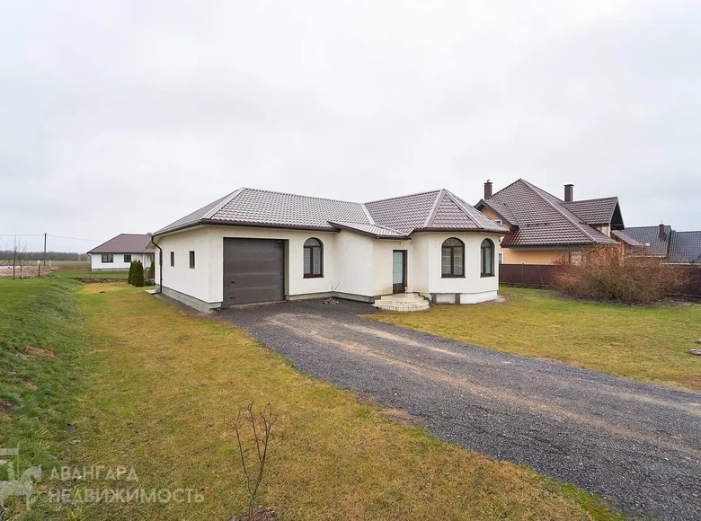 Haus 121 m² Saslauje, Belarus