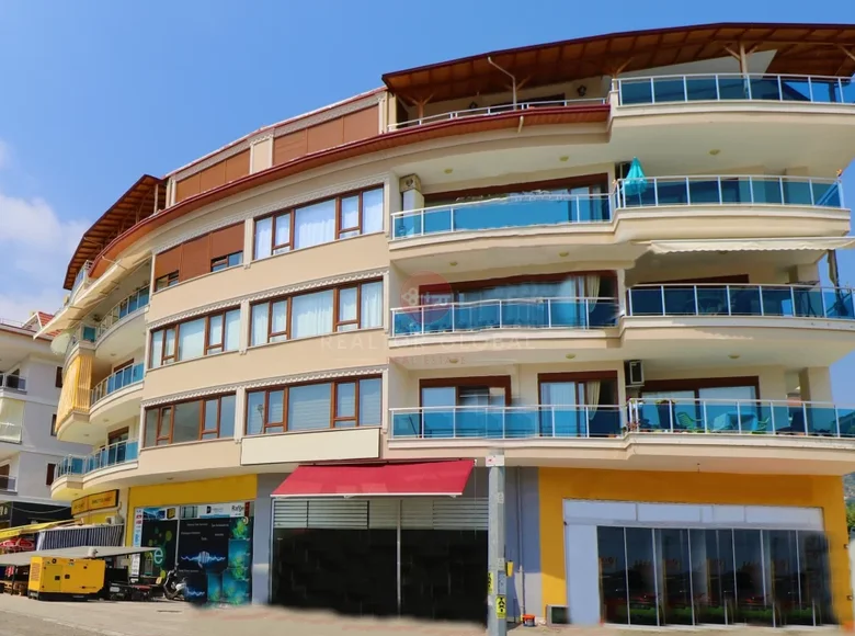 Квартира 1 комната 200 м² Аланья, Турция