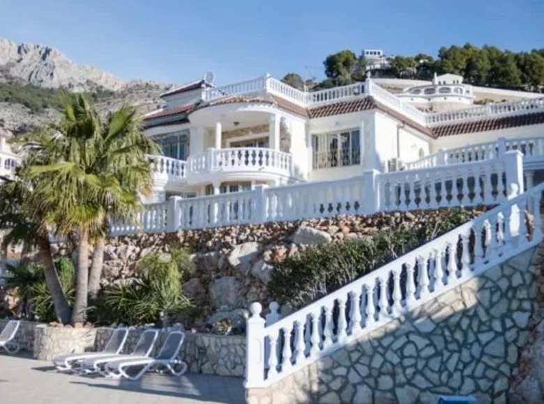 Villa 10 bedrooms 1 821 m² Altea, Spain