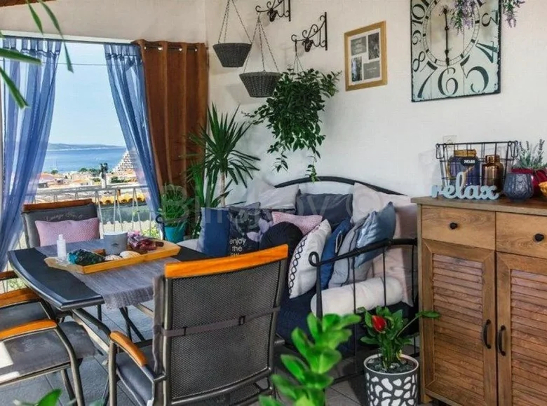 House 14 rooms 550 m² Makarska, Croatia