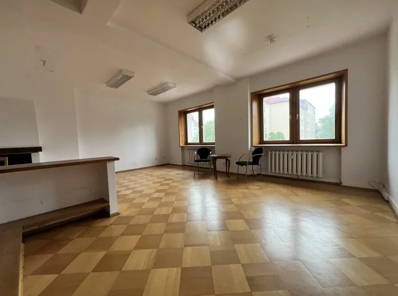 Commercial property 121 m² in Warsaw, Poland