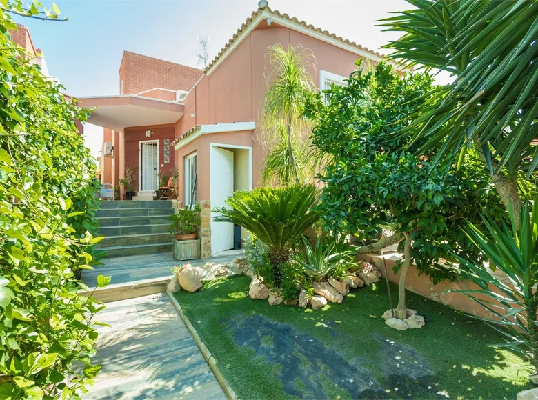 Willa 3 pokoi 164 m² Torrevieja, Hiszpania