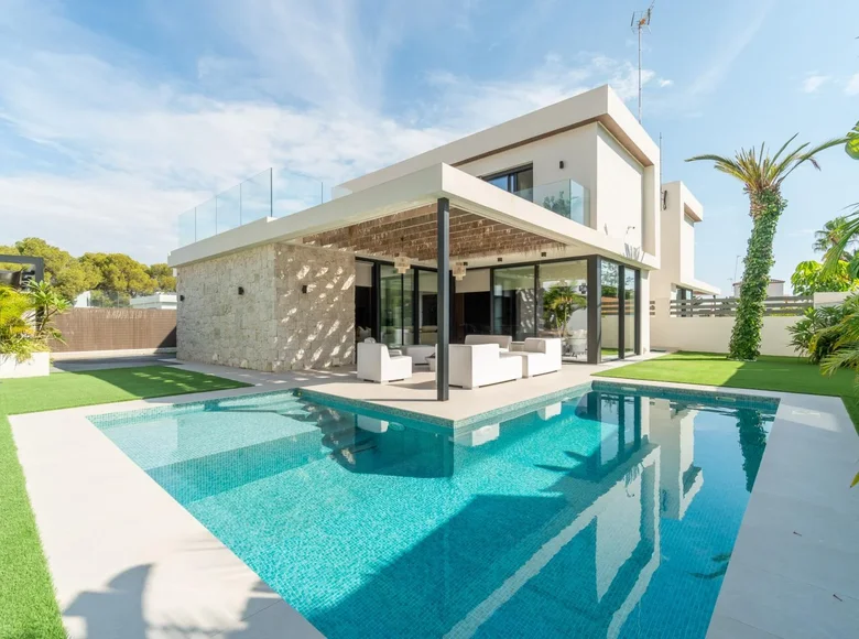 Villa 2 chambres 127 m² Torrevieja, Espagne