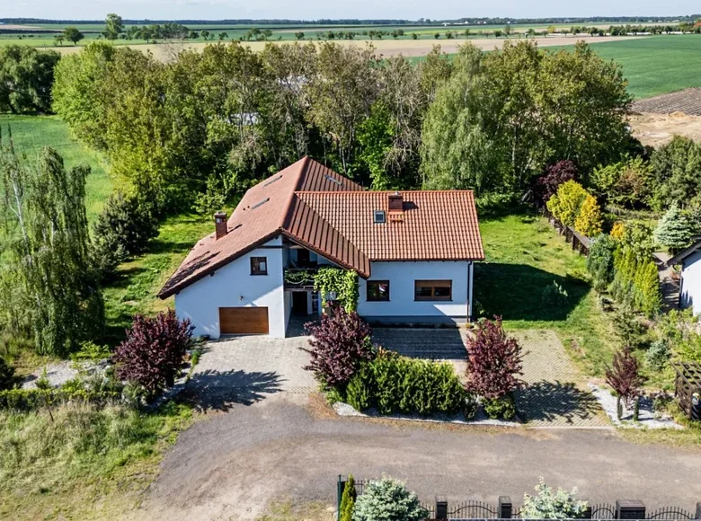 House 249 m² Steszew, Poland