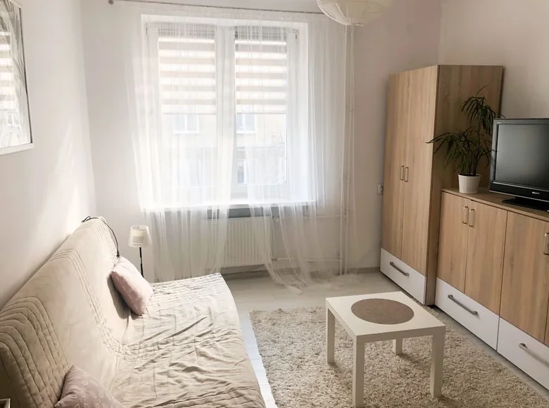 2 room apartment 42 m² in Warsaw, Poland