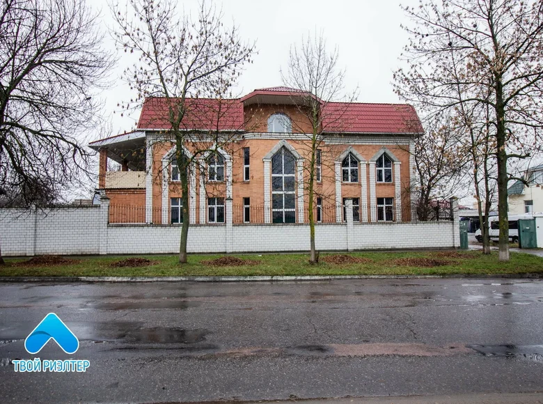 Commercial property 990 m² in Homyel, Belarus