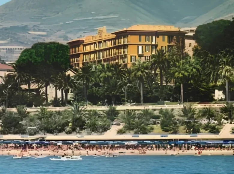 Hotel  en Sanremo, Italia