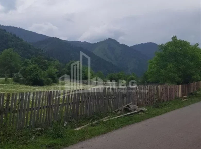 Atterrir 700 m² Tbilissi, Géorgie