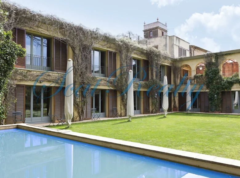 Дом 10 спален 1 300 м² Navata, Испания