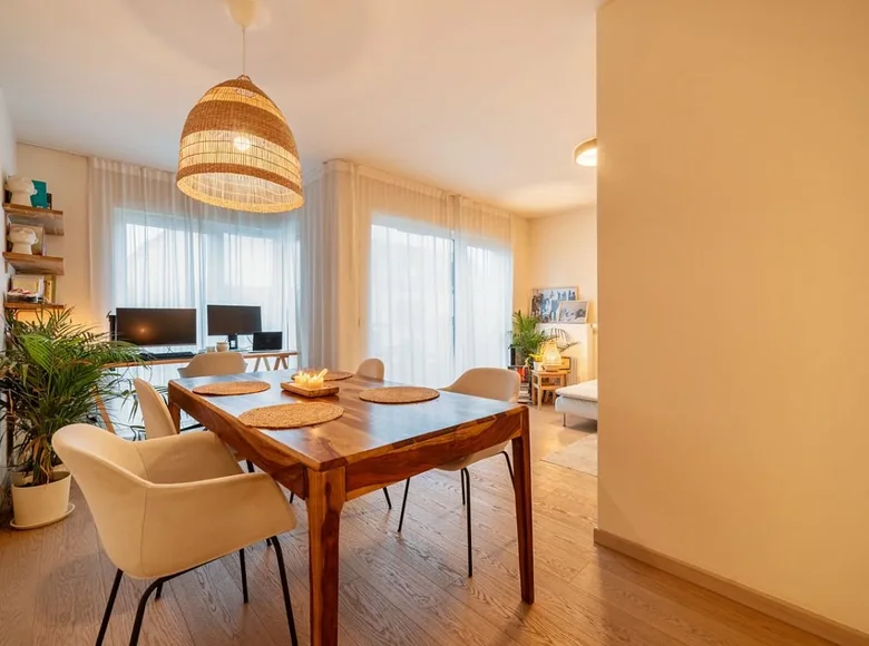 2 room apartment 62 m² Warsaw, Poland