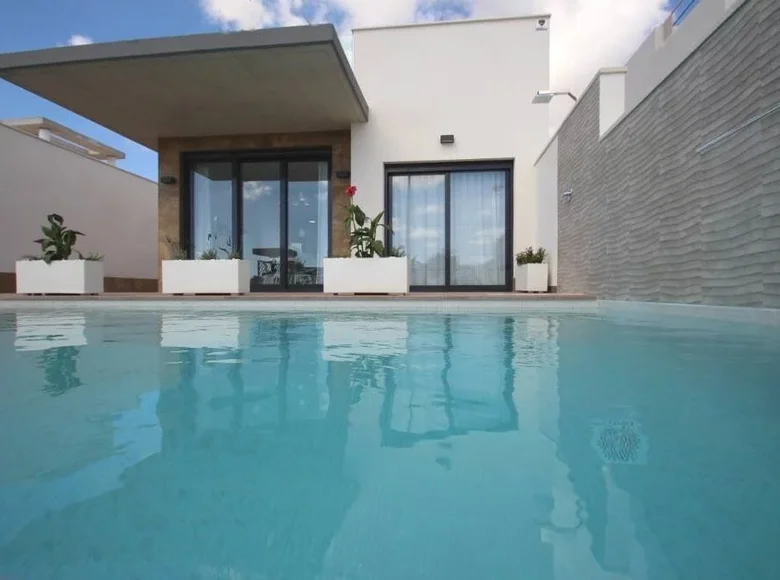 3 bedroom villa 134 m² Los Montesinos, Spain