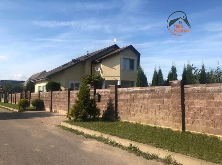 Cottage 196 m² Charkasy, Belarus