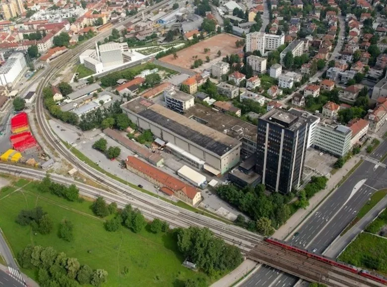 Atterrir 13 151 m² Nova vas, Slovénie