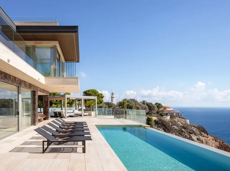 5-Schlafzimmer-Villa 1 320 m² Javea, Spanien