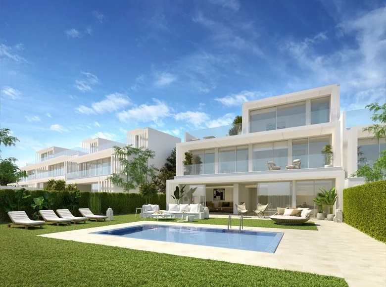 Villa de tres dormitorios 200 m² Guadiaro, Španjolska