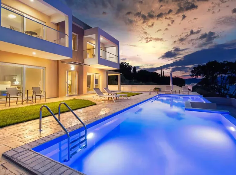 Villa de tres dormitorios 152 m² Agios Dimitrios, Grecia