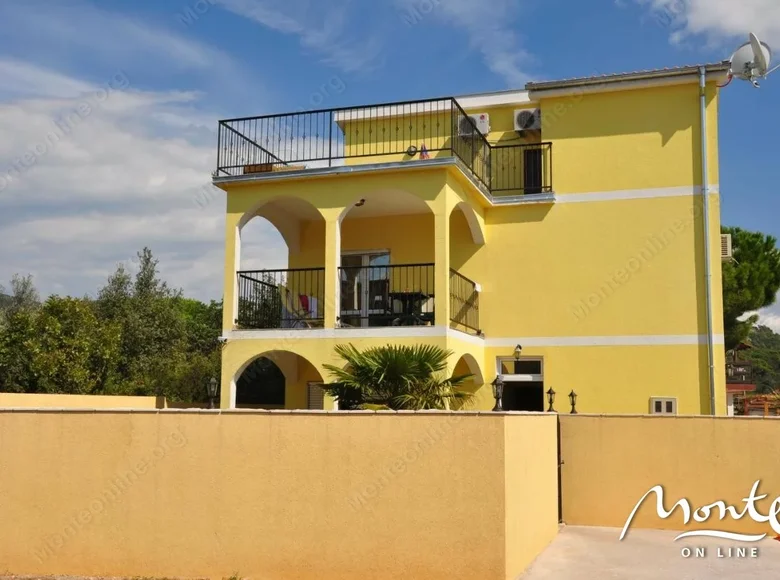 6-Schlafzimmer-Villa 300 m² Lustica, Montenegro