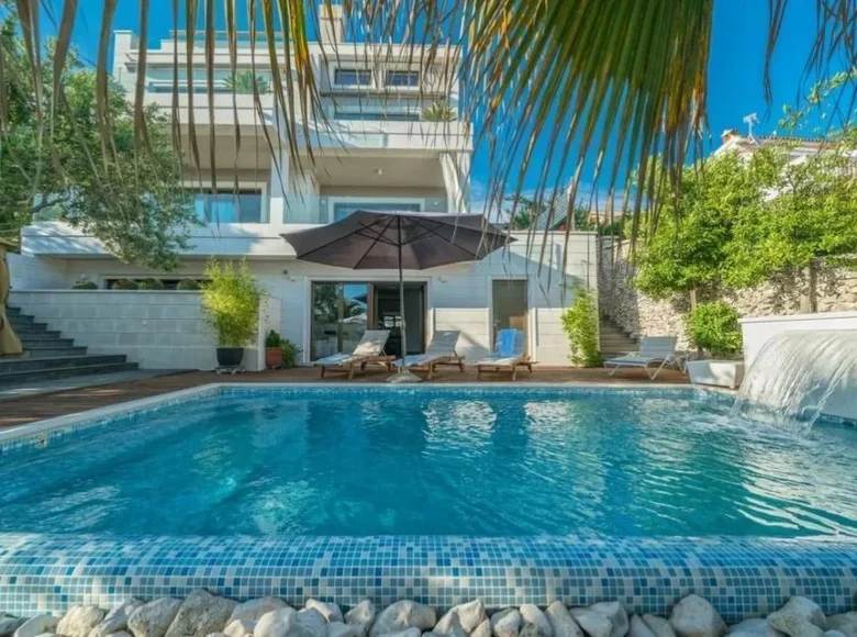 5-Schlafzimmer-Villa 580 m² Trau, Kroatien