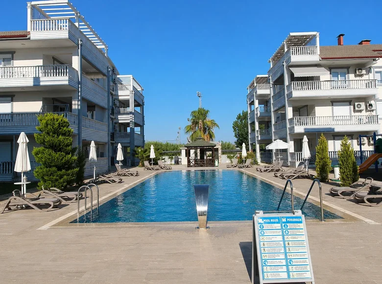 Bliźniak 7 pokojów 230 m² Serik, Turcja
