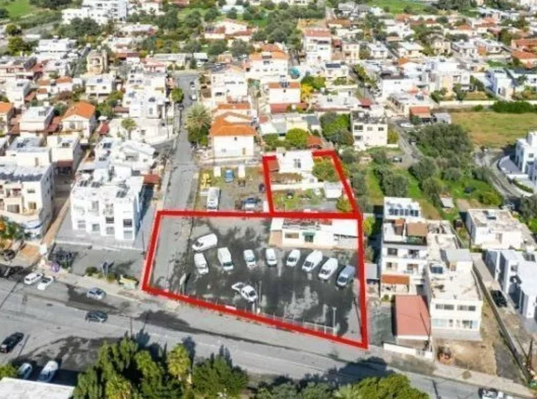 Atterrir  Ypsonas Municipality, Chypre