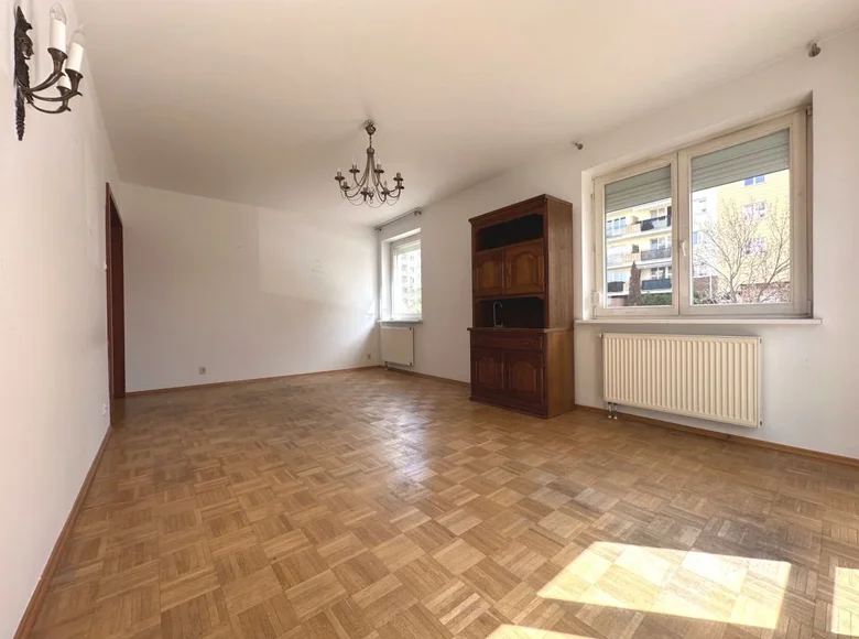 Mieszkanie 3 pokoi 74 m² Warszawa, Polska