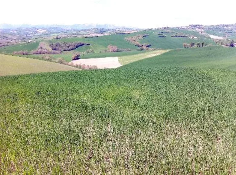 Parcelas 32 000 m² Terni, Italia