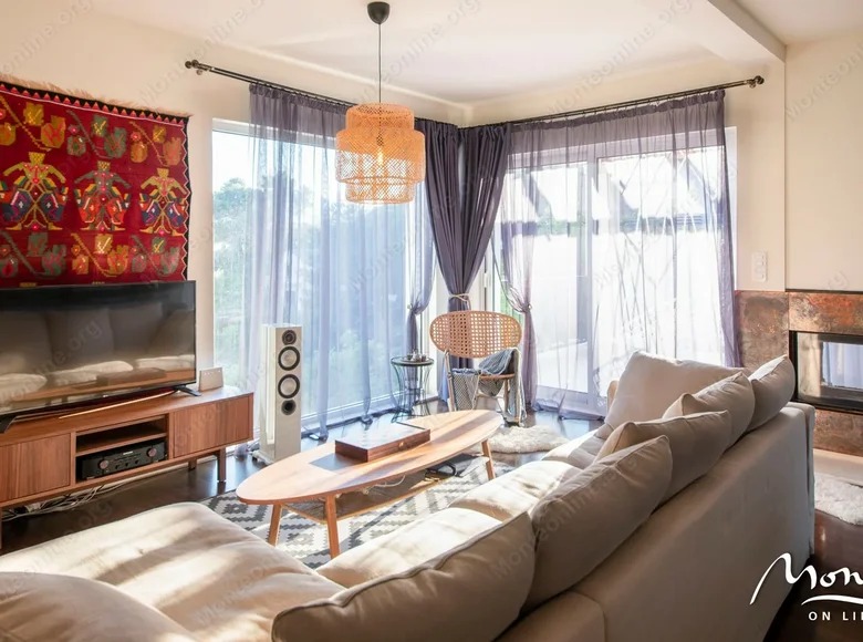 3-Schlafzimmer-Villa 240 m² Lustica, Montenegro