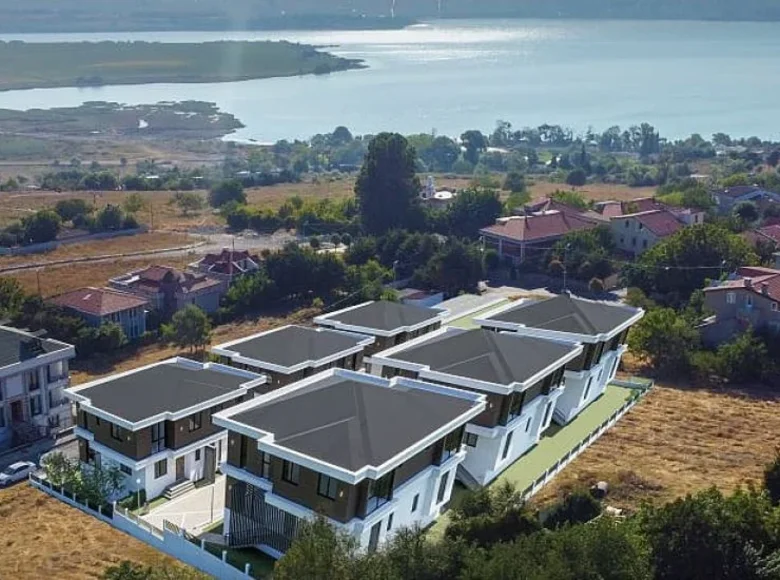 4 bedroom house 212 m² Avcilar, Turkey