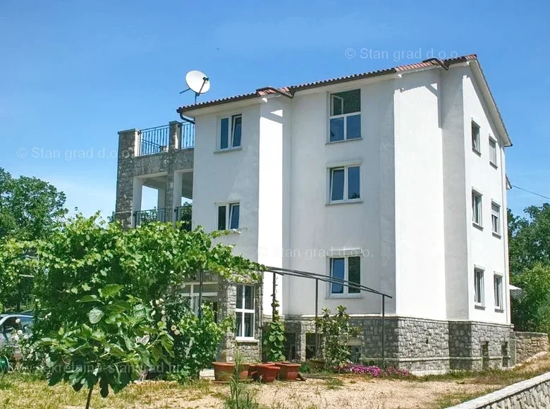 House 11 bedrooms 425 m² Krk, Croatia