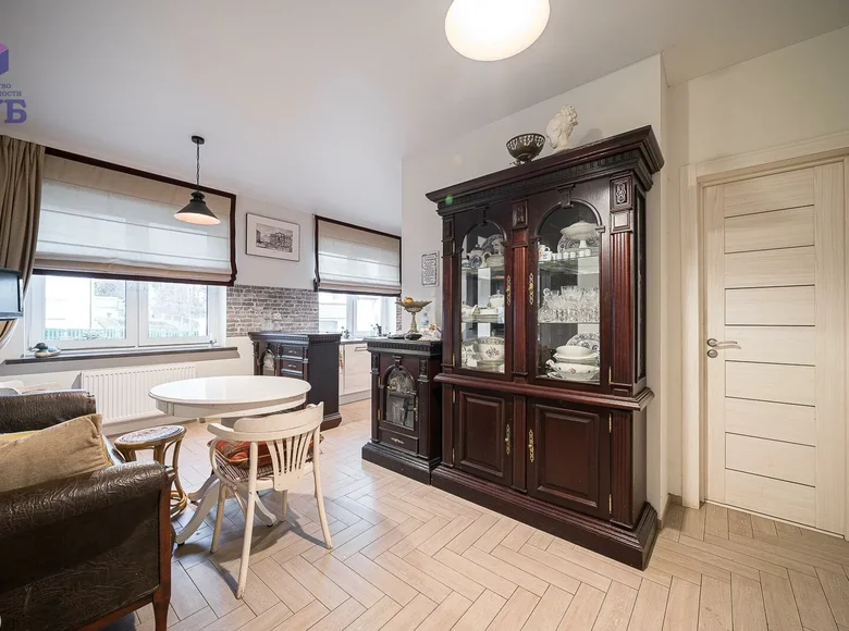 Dom 251 m² Zasław, Białoruś