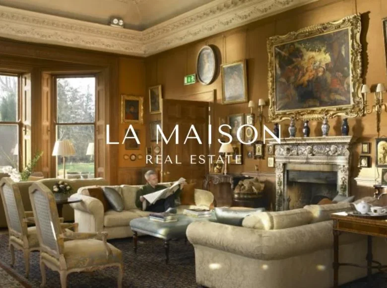 6 bedroom house 1 000 m² in Nicosia, Cyprus