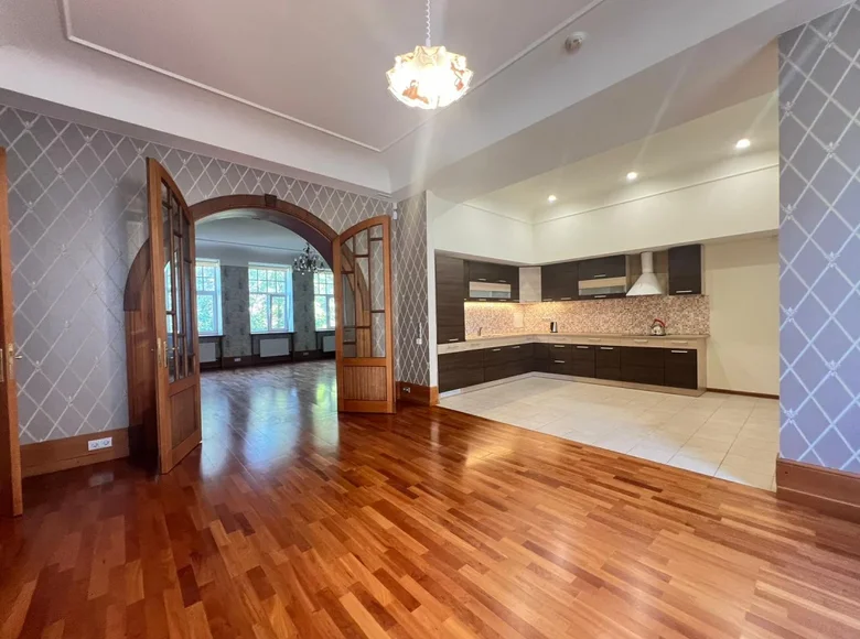 5 room apartment 280 m² Riga, Latvia