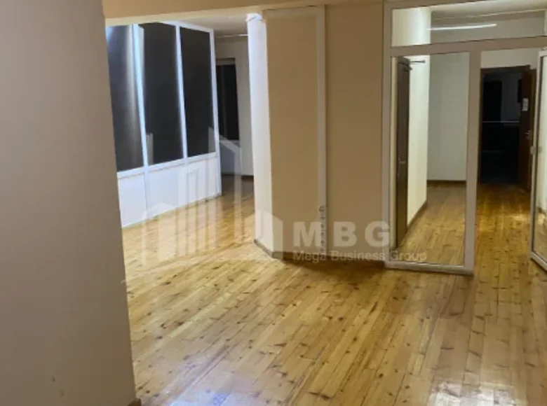 Nieruchomości komercyjne 330 m² Tbilisi, Gruzja