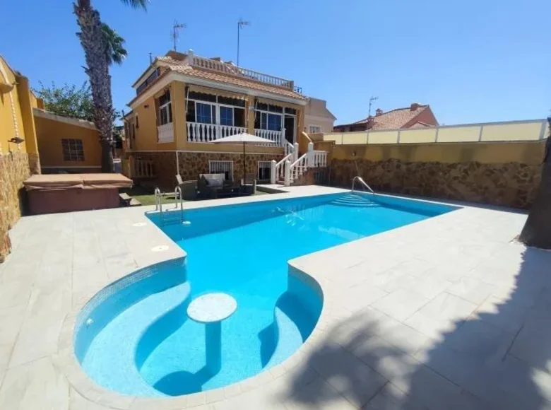 Villa de 6 chambres 350 m² Torrevieja, Espagne